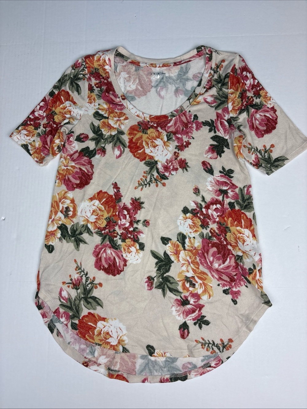 Maurices 24/7 Women Small Shirt Floral Knit Tunic Round Hem Rayon Poly Stretch